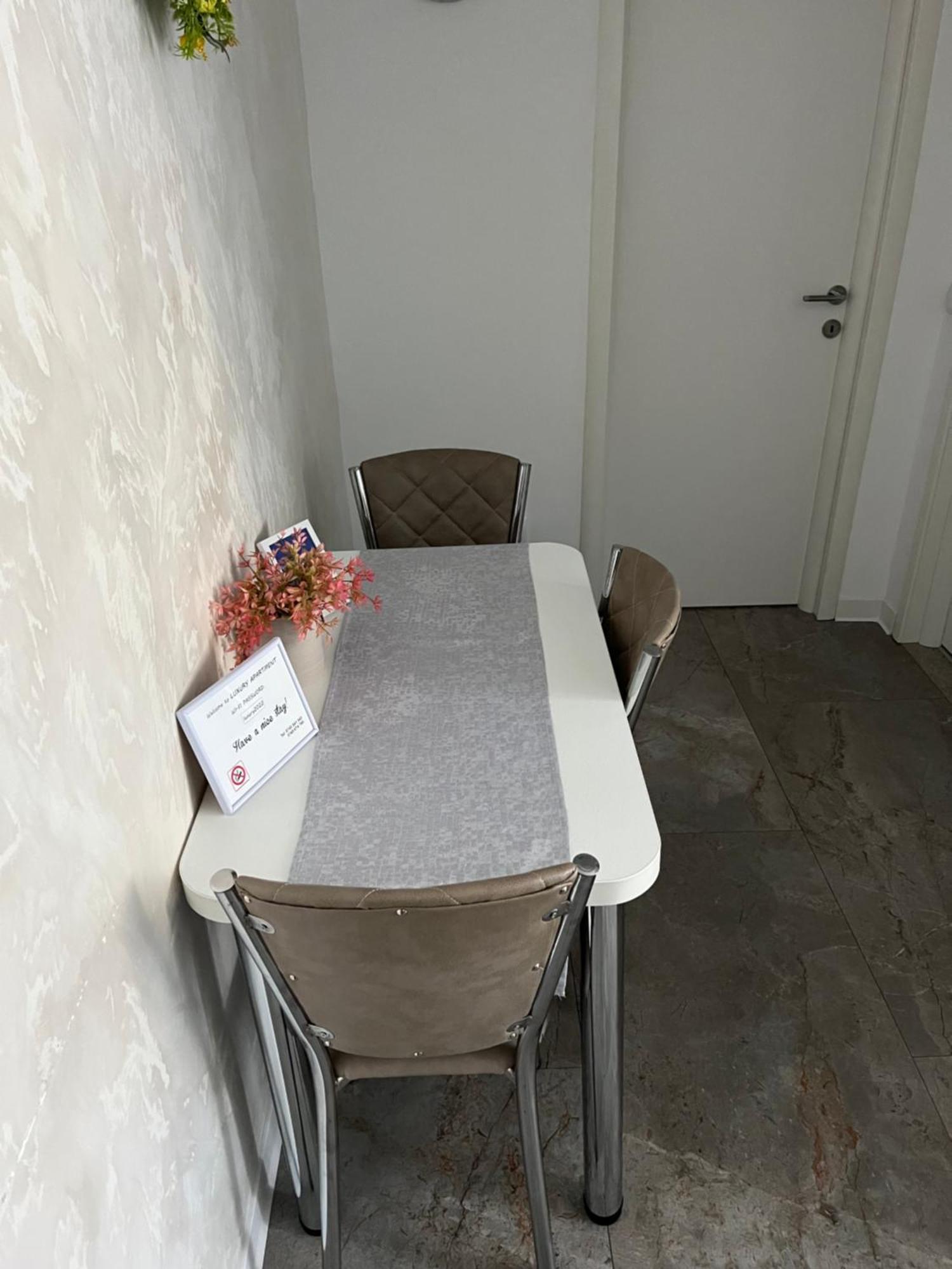 Luxury Apartment Sibiu Eksteriør bilde